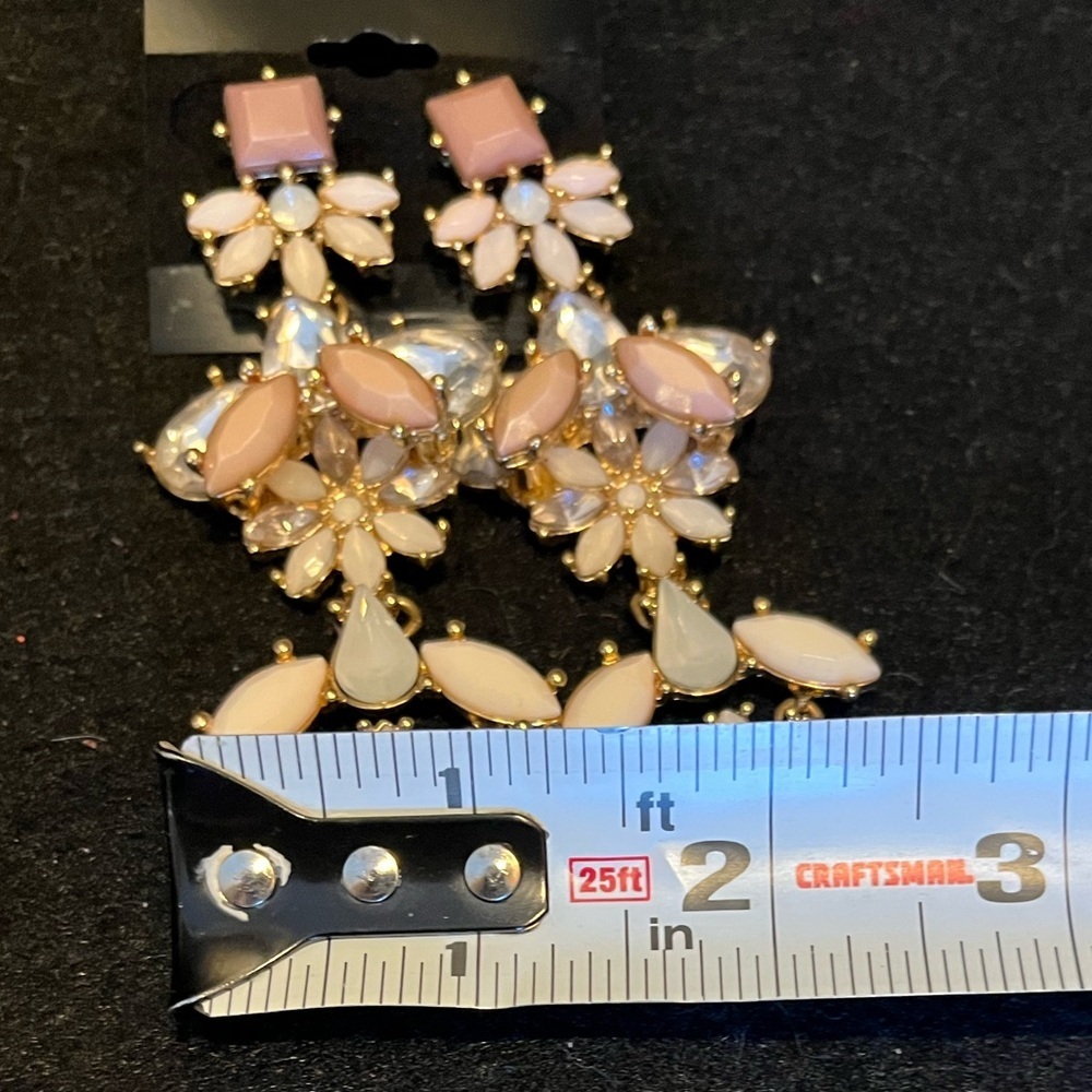 H&M Pink Blush Chandelier Statement Earrings - Picture 4 of 11